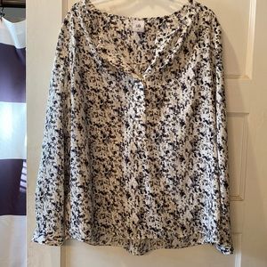 CAbi blouse size L